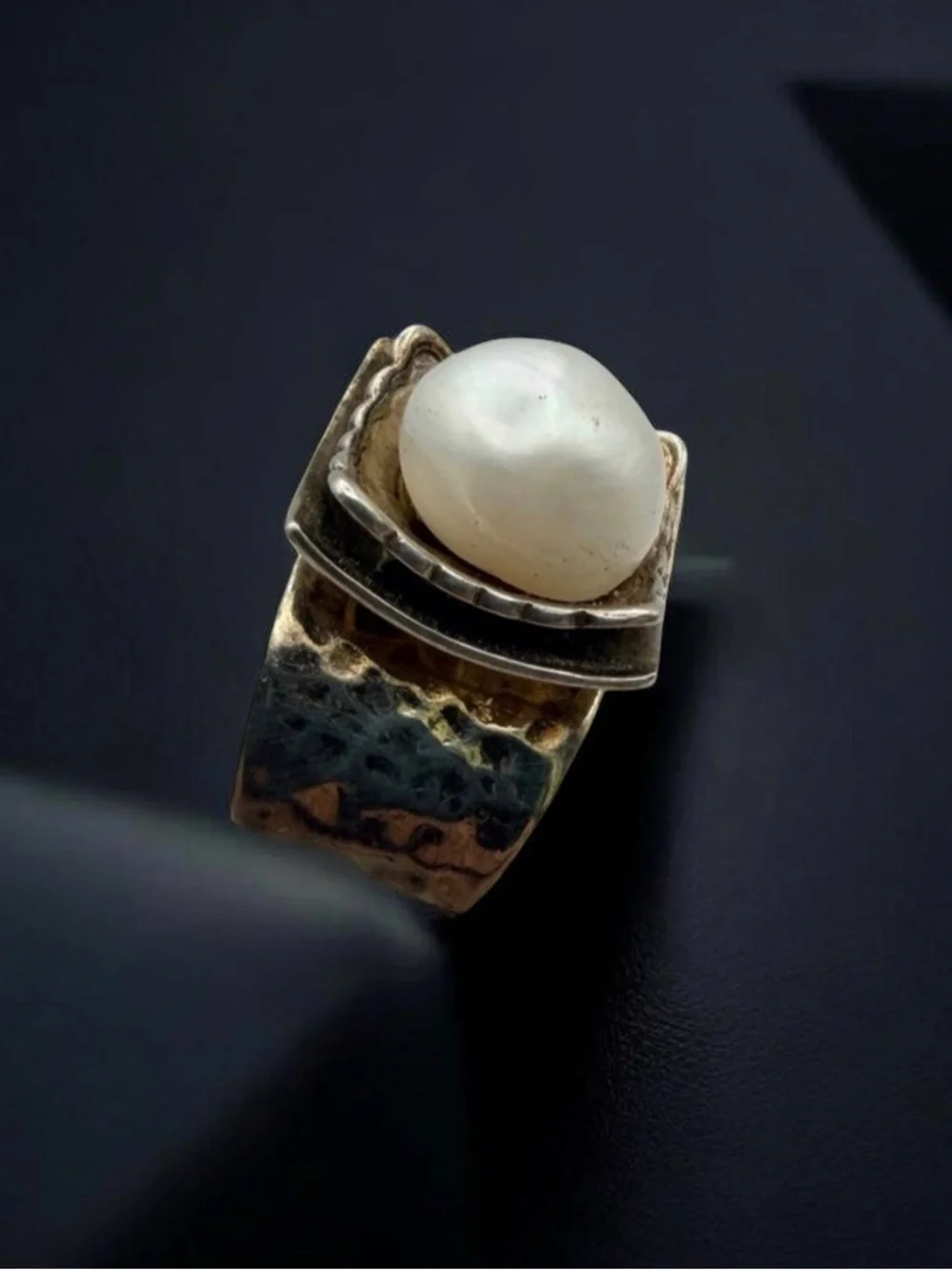 Vintage Silpada Hammered Sterling Silver and Pearl Ring 5.5